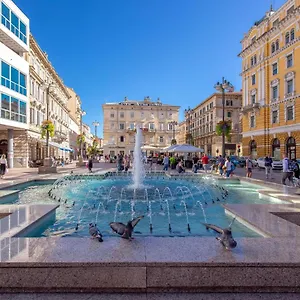 Adria Square Apartman